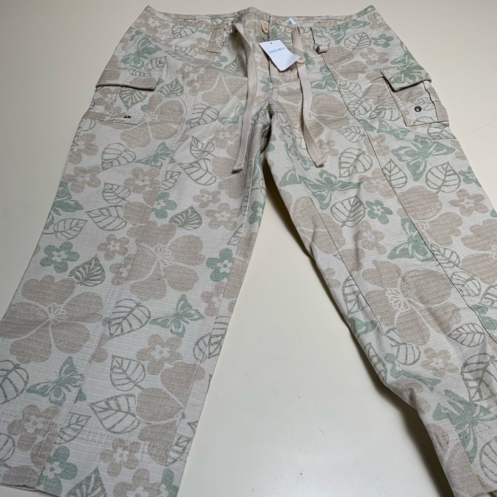 Limited Too Capri Pants